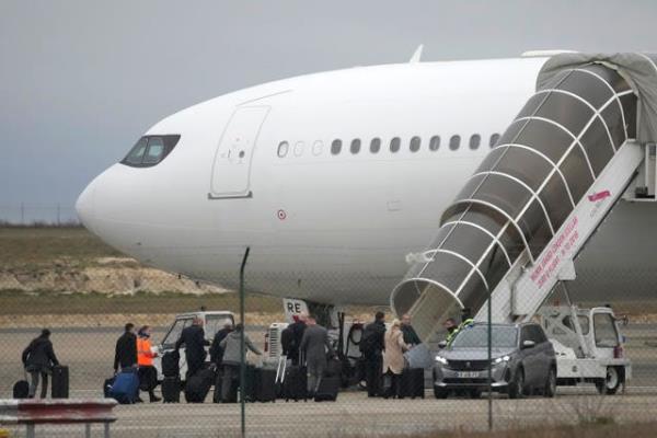 France Plane Grounded